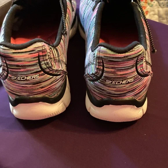 Skechers Colorful Striped Sneakers Size 8 - Picture 4 of 6